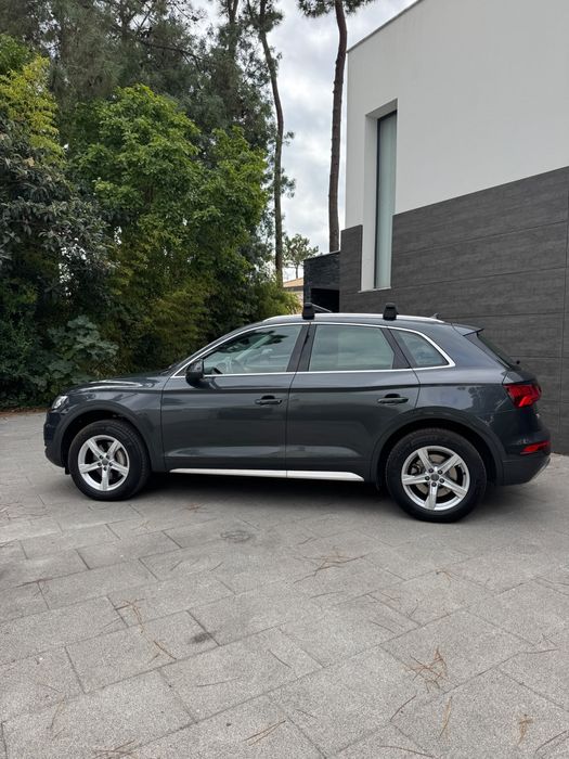 Audi Q5 2.0 TDI 190 cv, com caixa automática S tronic e tração integral quattro, versão Sport, de setembro de 2017.
