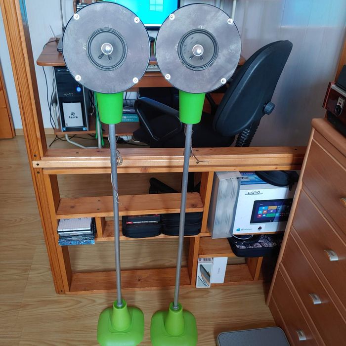 Акустичні системи на широкополосних динаміках від радіоли «Латвия».