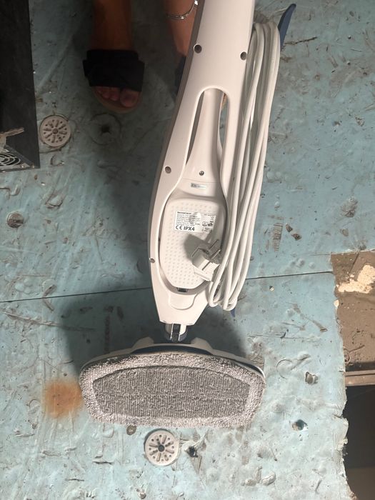 Máquina lava e aspira com manual de instruções