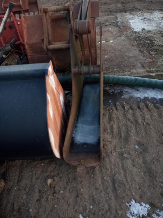 Łyżka 30cm do gliny z wypychem  wąska drenarska kablowa