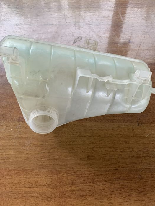 Расширительный бачек Рено Кенго 2, Фиат Добло 263