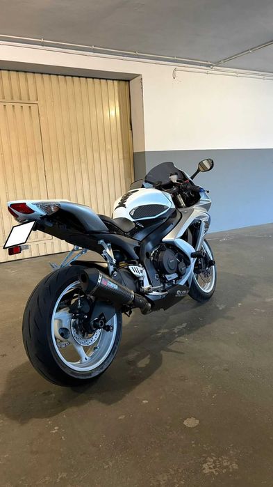 Suzuki GSXR 600 K8