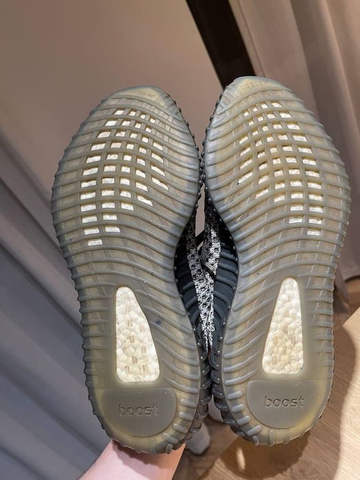 adidas Yeezy boost 350 v2 ash stone 40 2/3 beluga white black carbon