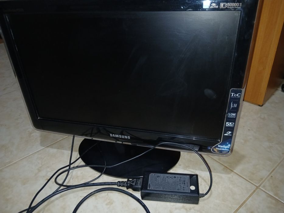 Монітор Samsung P2070