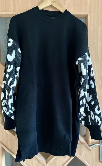 Czarny sweter-tunika