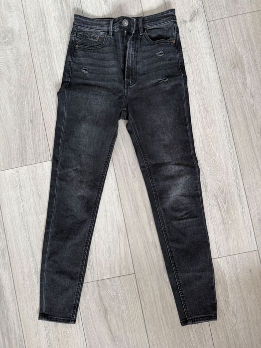 Sprzedam jeansy skiny damskie