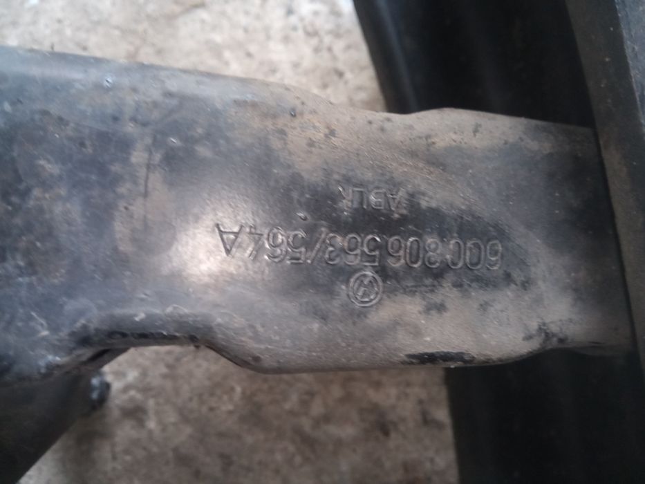 Передній усилитель Фольксваген поло 9N  2001-2005 рік