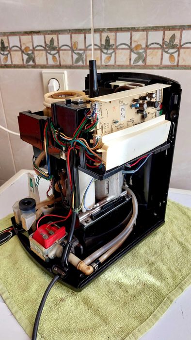 Máquina café Krups com avaria