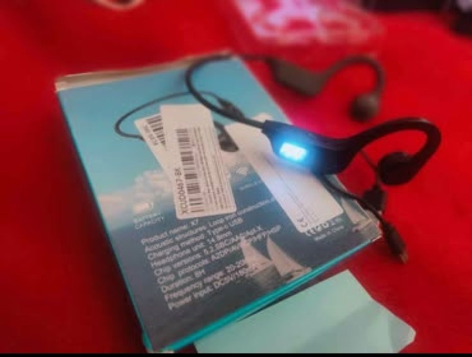 Xiaomi X7 Headphones de ouvido desportivos, sem fio, Bluetooth
Sistema