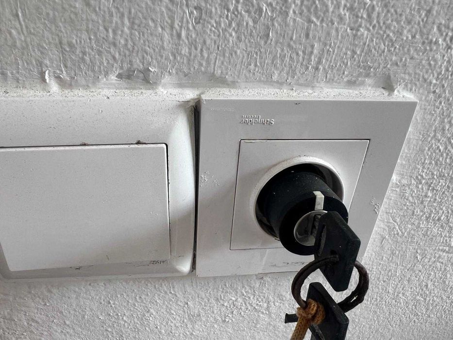 Cobertura de Piscina Eléctrica de laminas em  policarbonato 3mX7m
