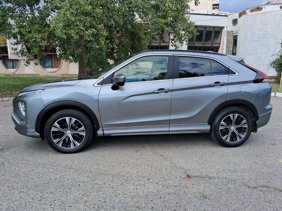 Продам Mitsubishi Eclipse Cross 2022 года.