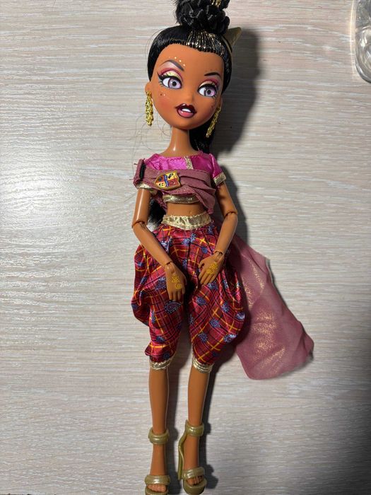 Лялька bratzillaz