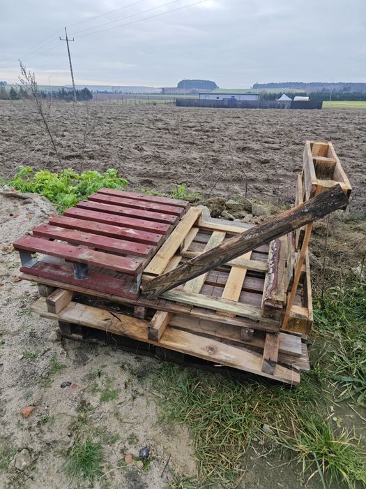 Oddam palety obrzeża pod kostkę