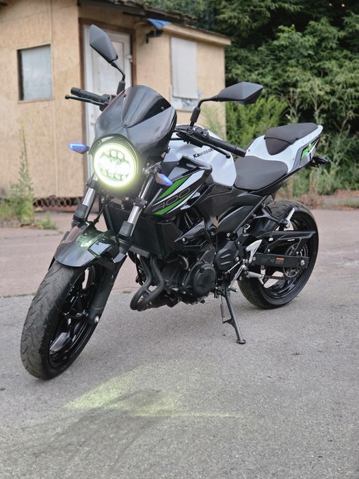 Мотоцикл KAWASAKI Z400 КАВАСАКІ Z400 з Японії