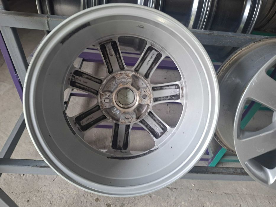 Оригінальні диски Мітсубісі 4/114,3 R16 6,5J ET46 Mitsubishi  4250A796.