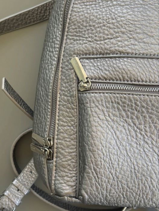 Mochila Prateada da Parfoid