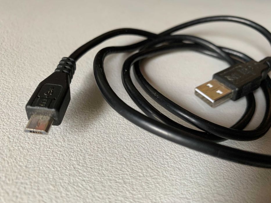 Cabo USB - microUSB