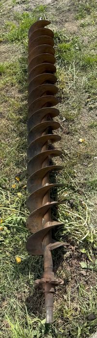 Ślimak dolny elewatora kłosowego New Holland CX 6.80 inne