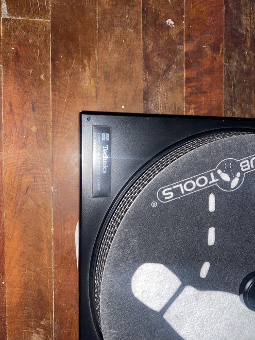 виниловый проигрыватель Technics SL-2000.