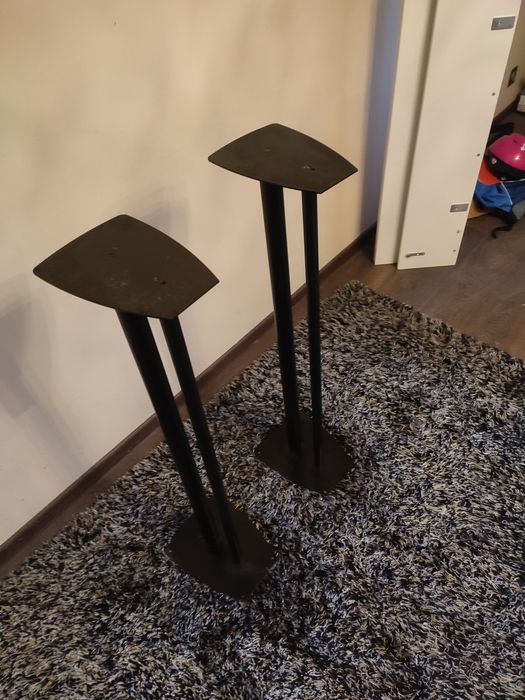 Standy stojaki kolumnowe głosnikowe