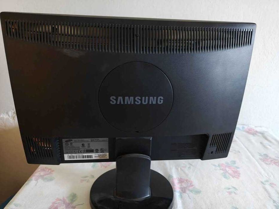 Monitor Samsung SyncMaster 943NWX 19" Widescreen