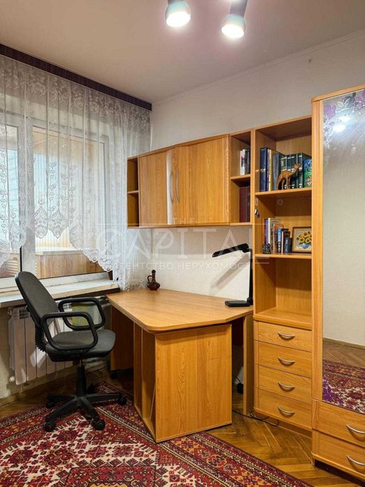 Продаж 3к кв вул. Левандівська 14 (Аніщенка) цегляний буднок , газ , Центр міста парк Вічної Слави, Маріїнський парк, Печерський район