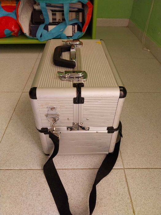 Aluminum Storage Trunk64752020060930122