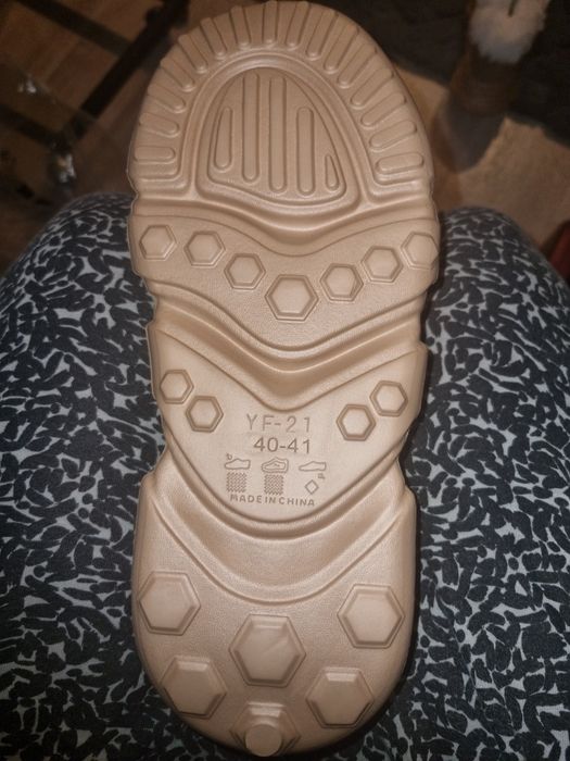 Cieplutkie buty damskie.