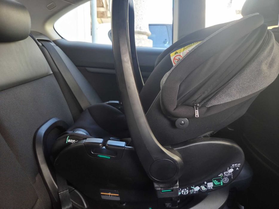 Cadeirinha e base isofix