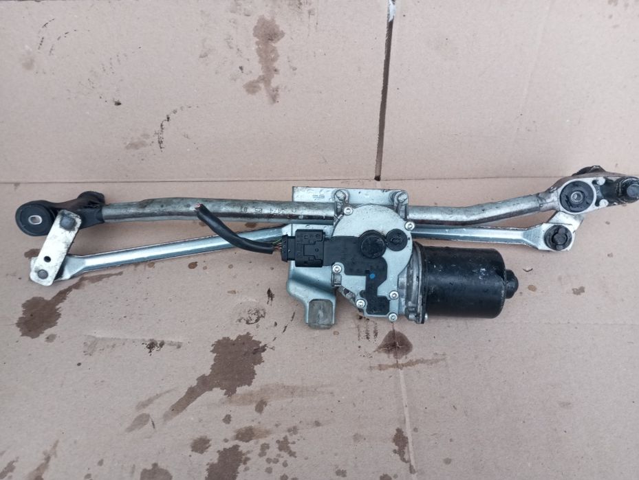 Трапеція склоочисника Bmw E81 E87 БМВ