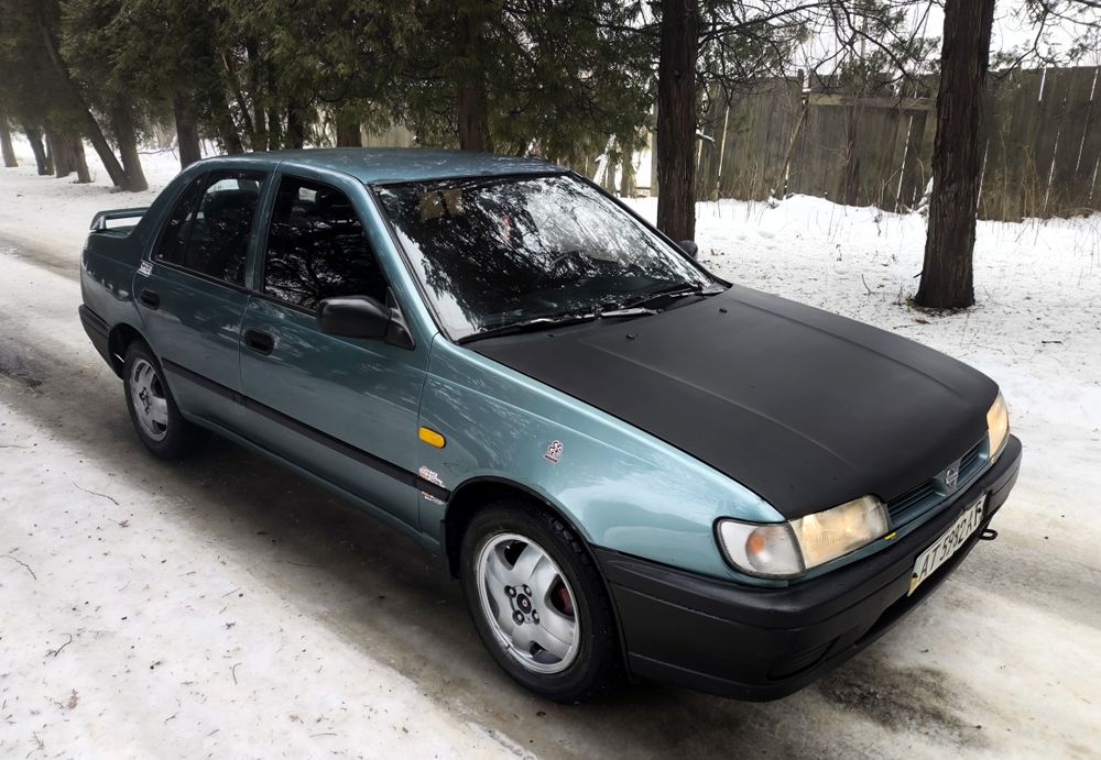 Nissan Sunny 1.4 Ланц бензин 1995 року Нісанн Санні в хорошому стані
