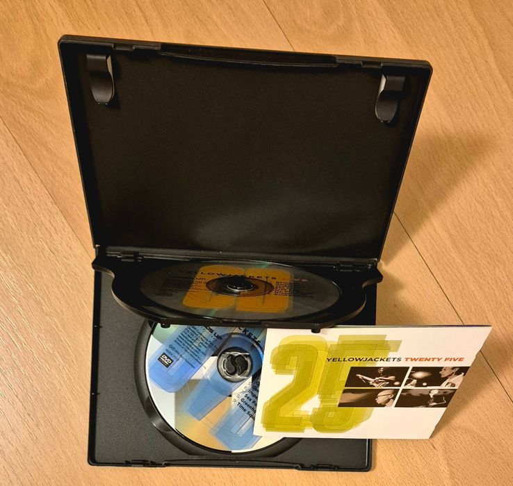 Yellowjackets Live - "Live wires" CD oraz "Twety five" na CD/DVD