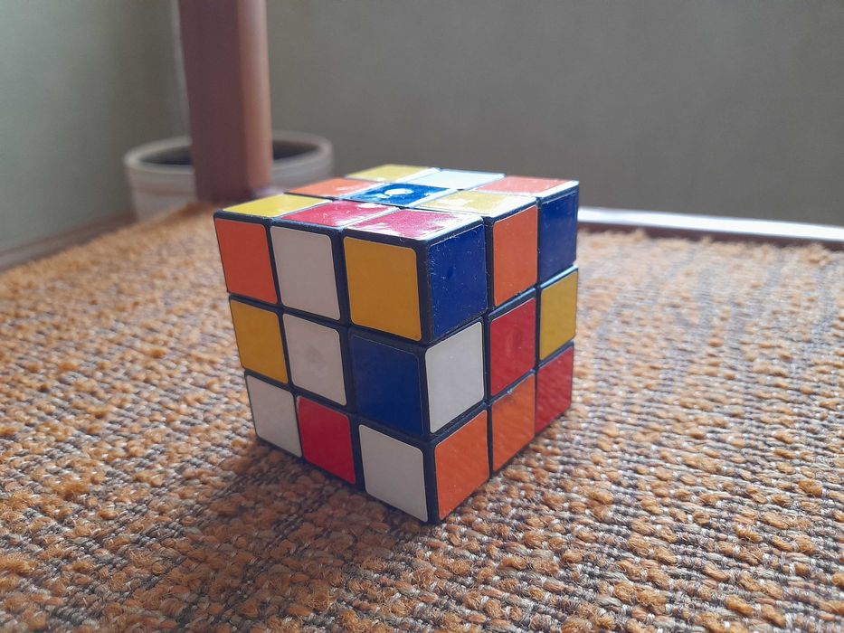Кубик Рубика СССР  6 х 6 см. Хорошее состояние.