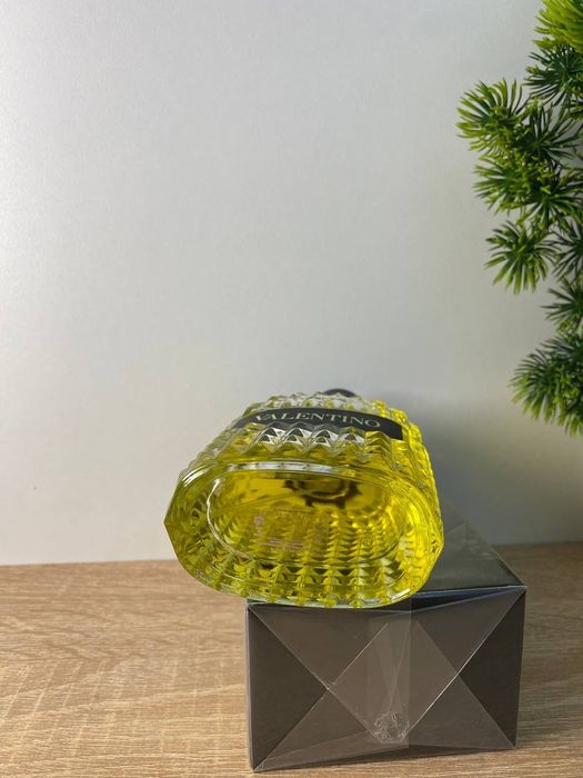 Valentino Uomo Born In Roma Yellow Dream 100 мл. Premium.