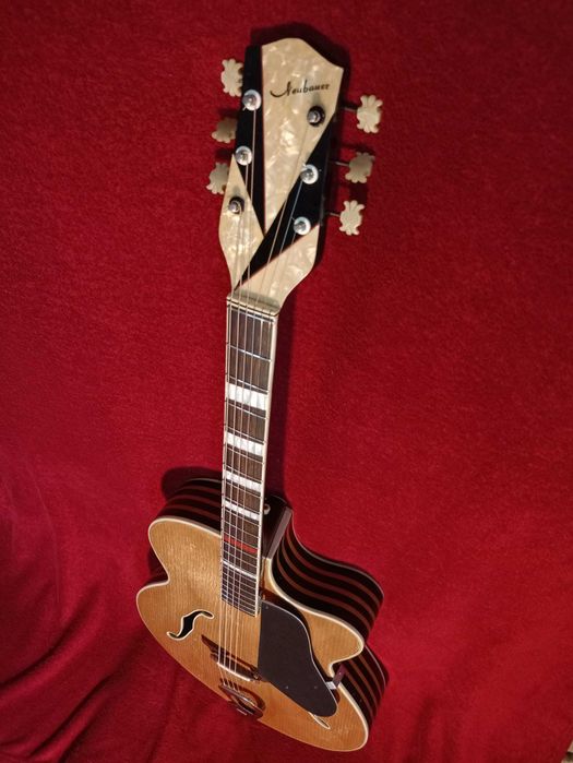Gitara Neubauer Archtop Natur (lat 1960x)