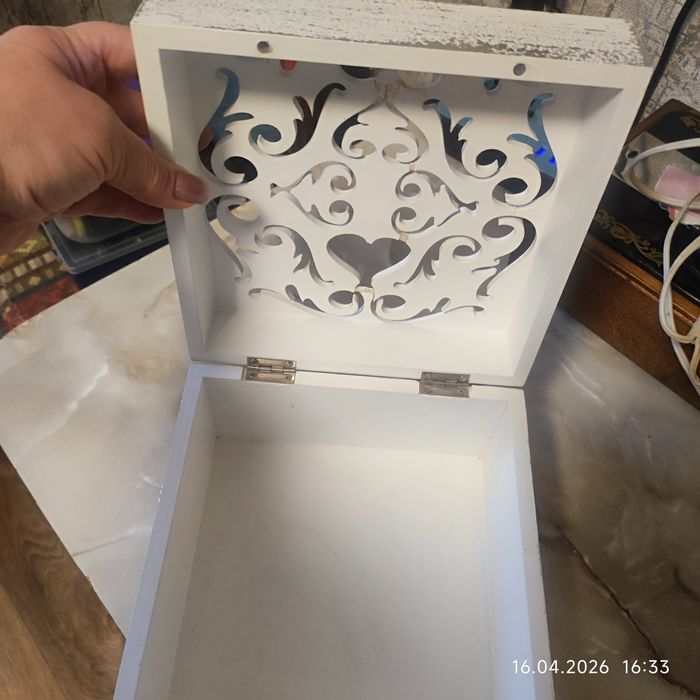 Продам большую шкатулку
