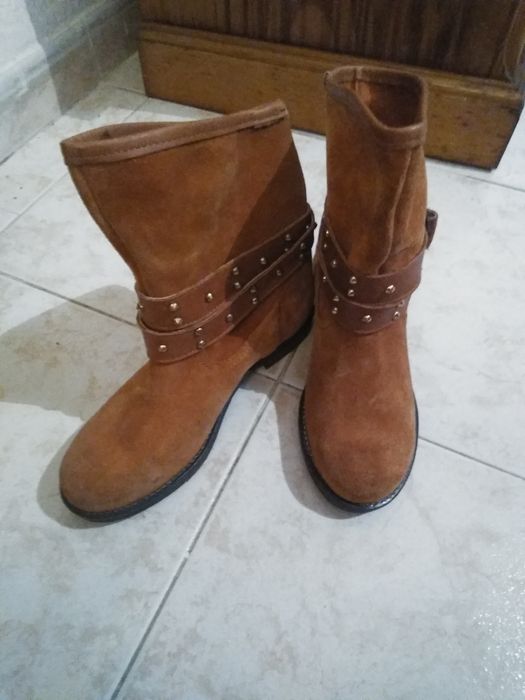Botas novas tamanho 37