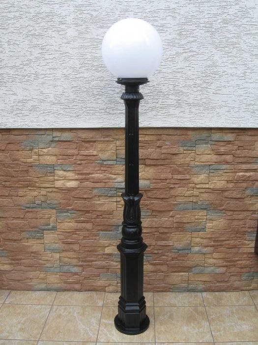 Lampa ogrodowa żeliwna z kloszem kula, latarnia, Hc=200cm