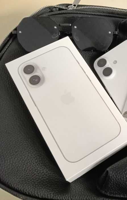 Iphone 16 white 128gb