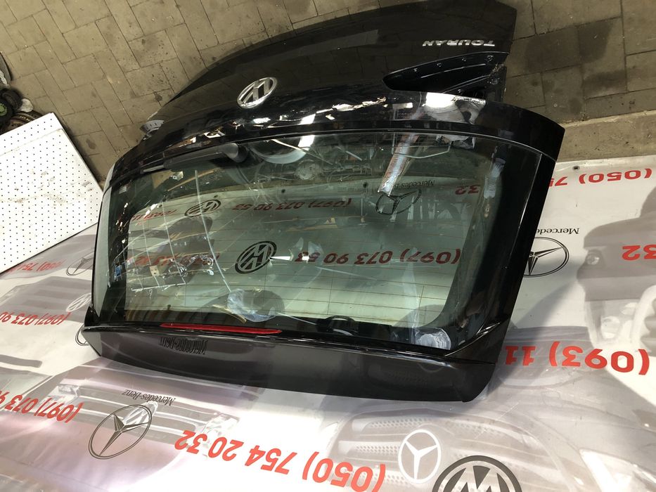 Ляда Touran 15- задняя крышка багажника дверь Туран Тоуран задня дверь