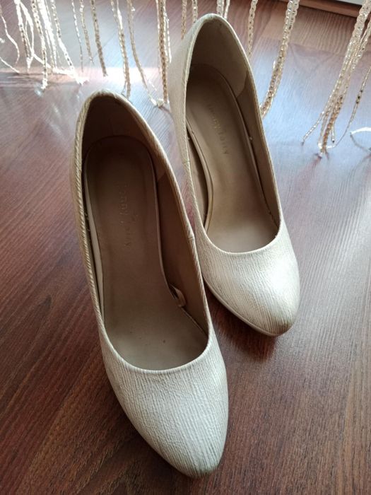 Szpilki damskie r 38