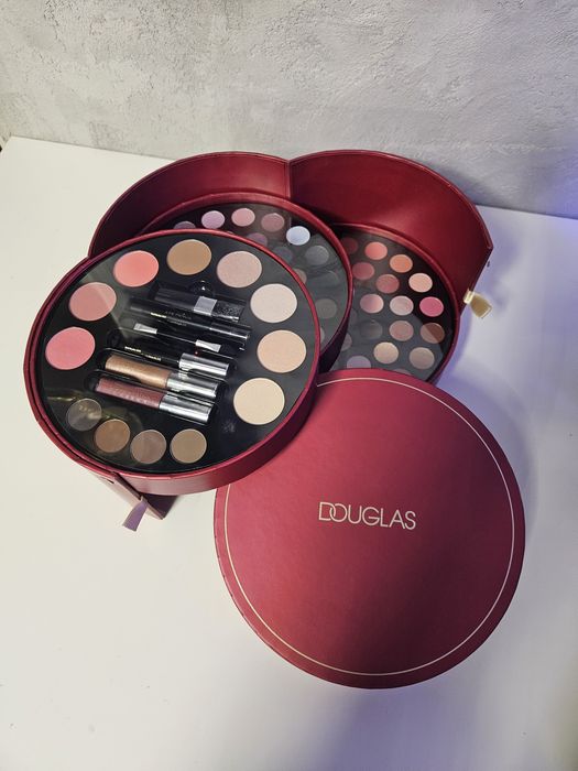 Douglas Iconic Glam Palette - zestaw cieni