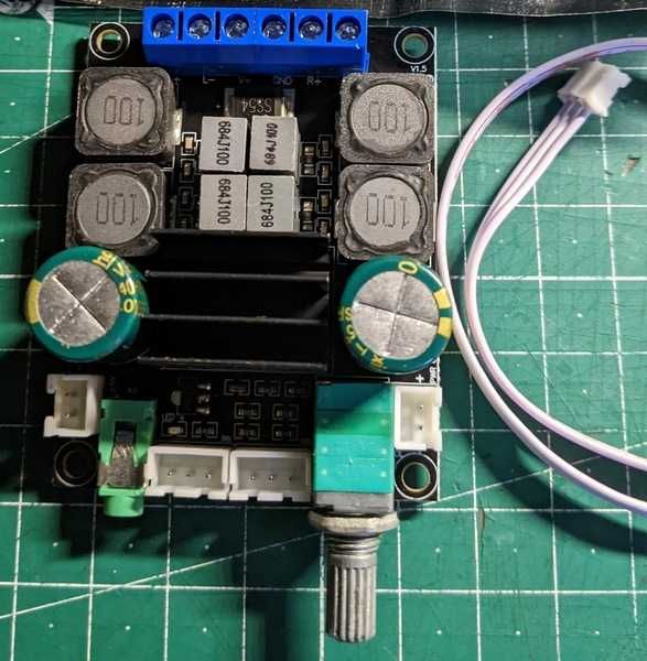 MP3 плеєр вбудований UNISIAN із підсилювачем