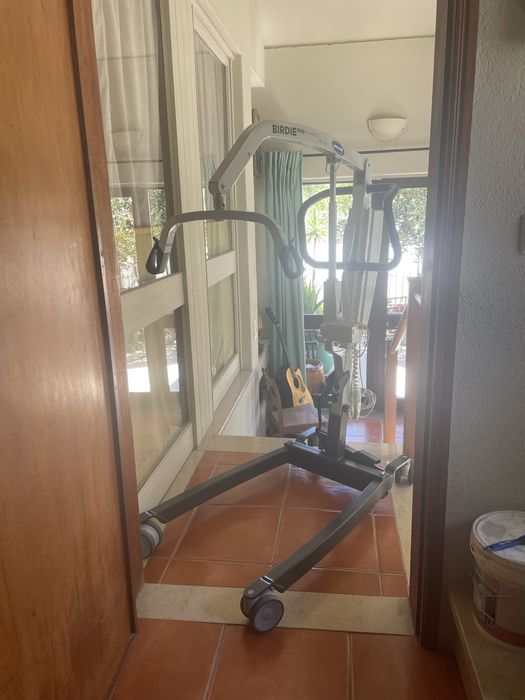 Elevador para acamados INVACARE Birdie Evo Compact 150K