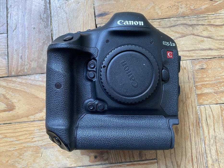 Canon 1DC câmara