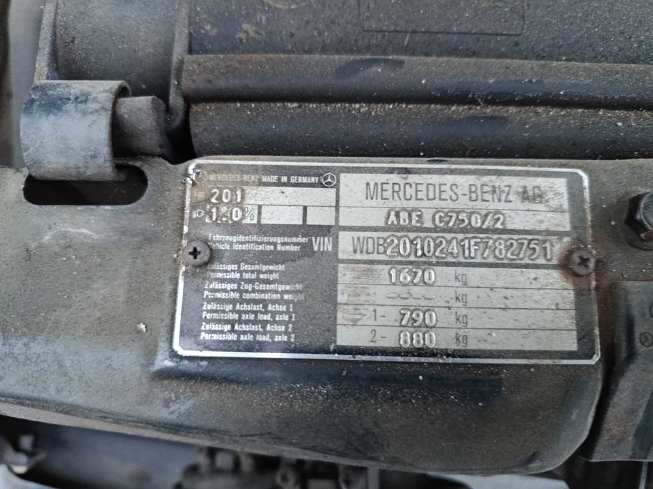 Mercedes-Benz E190 2.0 1990r NA CZĘŚCI