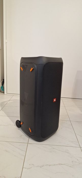 Колонка Party box 310 в ідеальному стані + подарунок Мікрофон