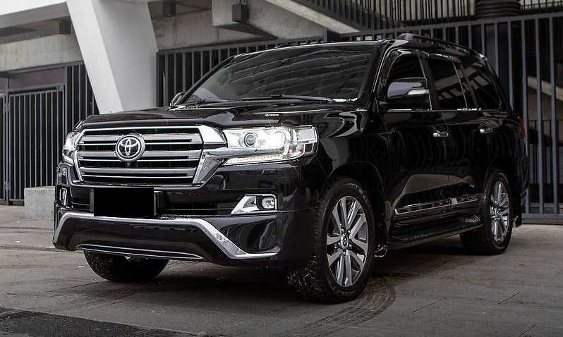 Разборка Toyota Land Cruiser 200 Бампер Фара Крыло Дверь Молдинг