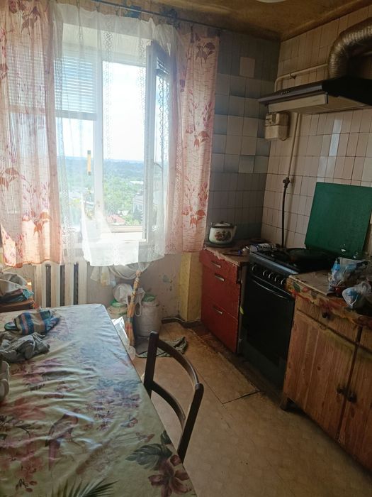 АН Продам 3 комнатную квартиру в центре Павлограда