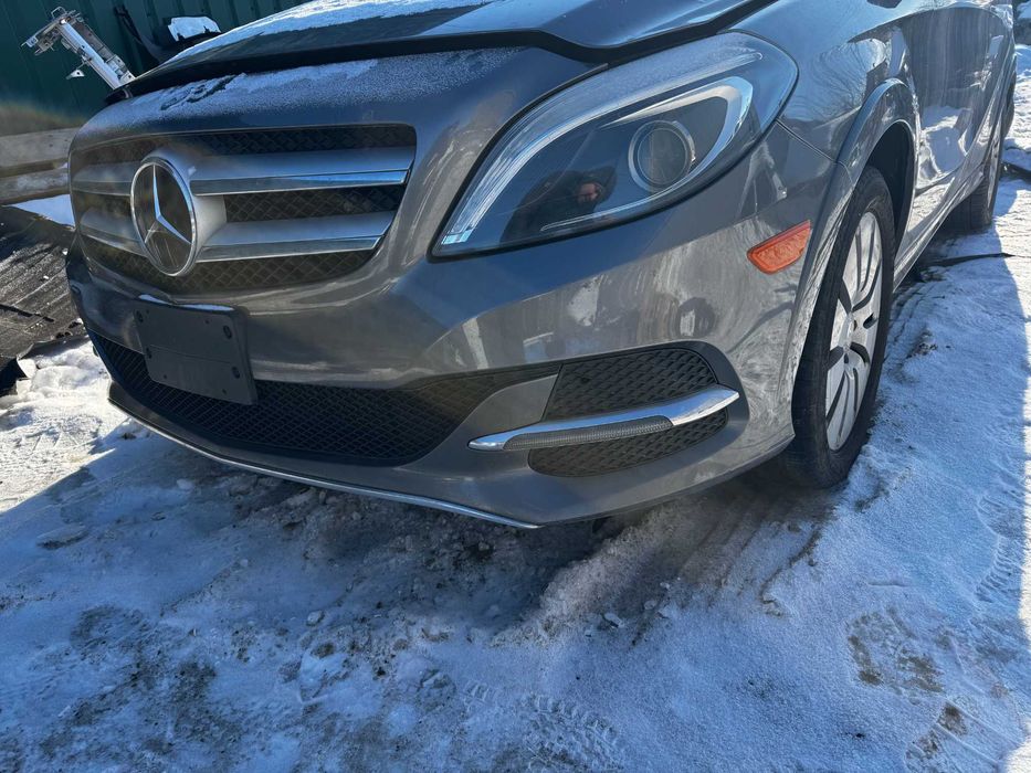 Фари Мерседес Електро Б класс 2015 Mersedes Benz